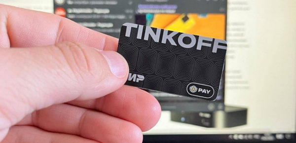 Платежный стикер Тинькофф — топовая замена Apple Pay. Но Мир Пэй на Андроид все равно лучше