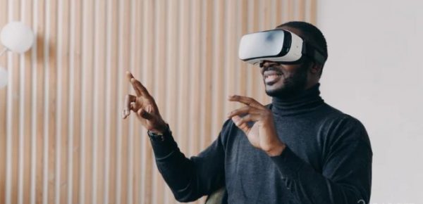 AR/VR-шлем Apple получит неприлично яркий дисплей
