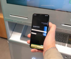 Сбербанк запустит свой аналог Apple Pay для iPhone, работающий по Bluetooth, в 2025 году